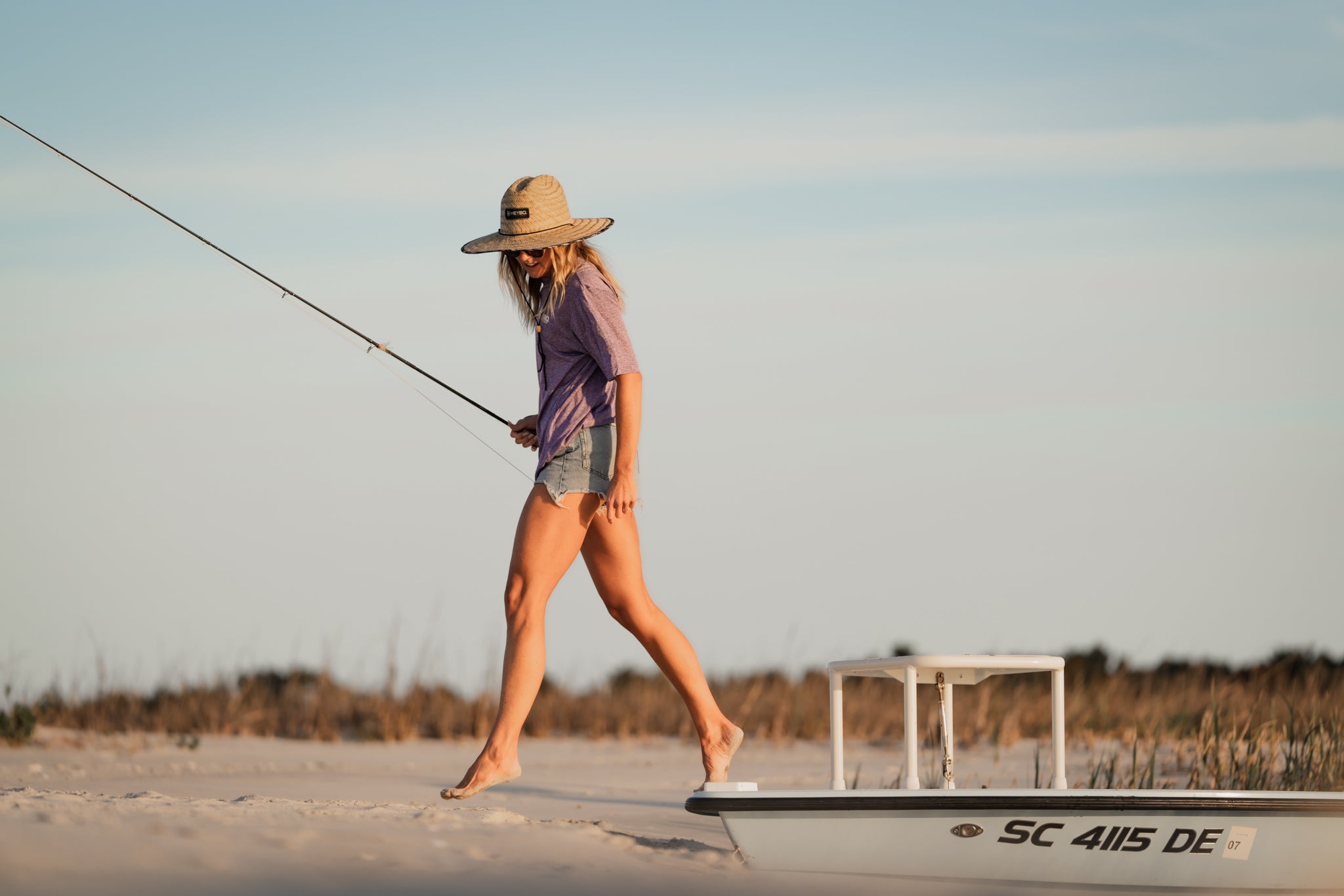 Straw Hat: Black Lures